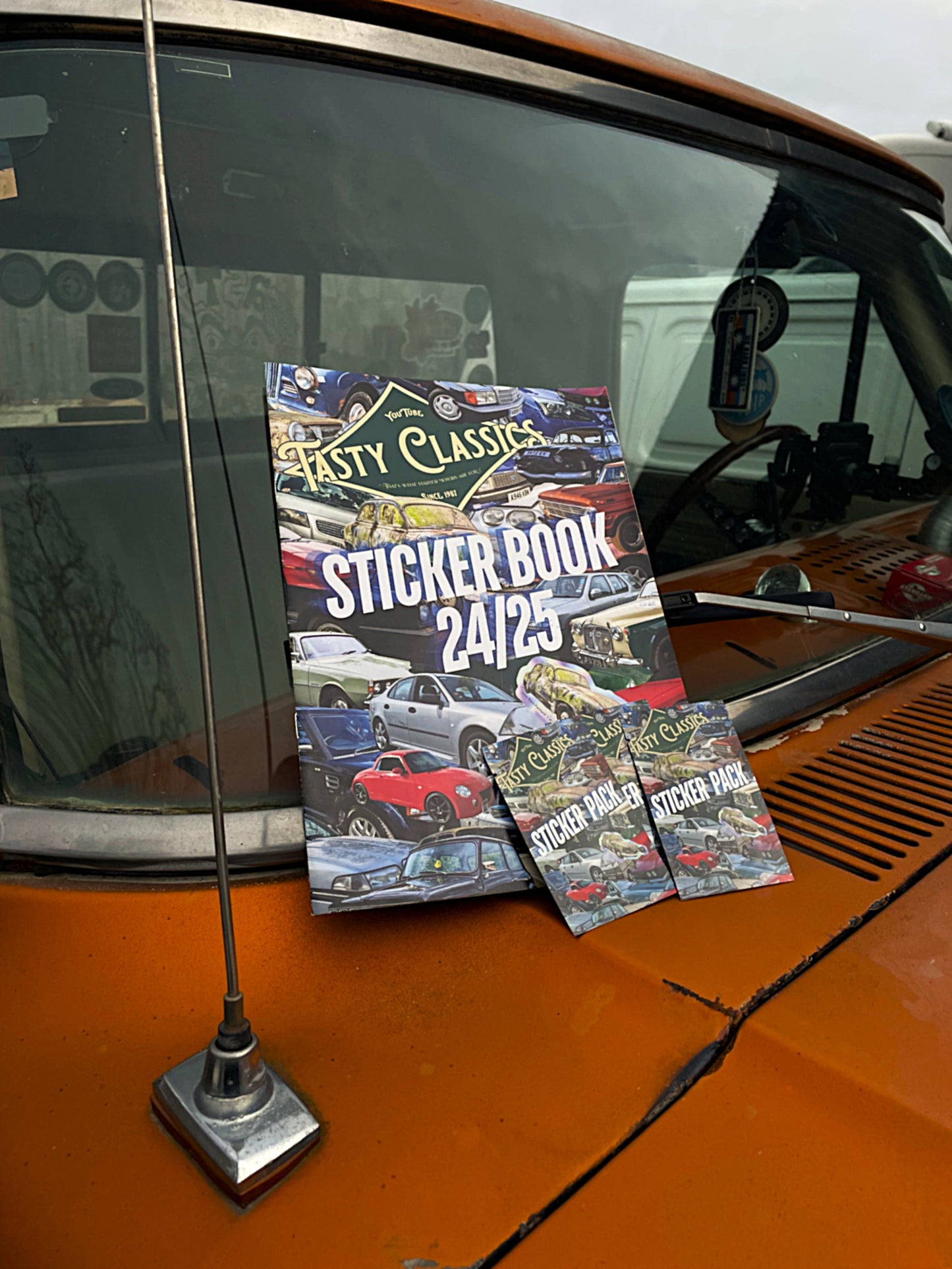 Tasty Classics Sticker Book And 3 Sticker Packs Starter Set - 2024/2025
