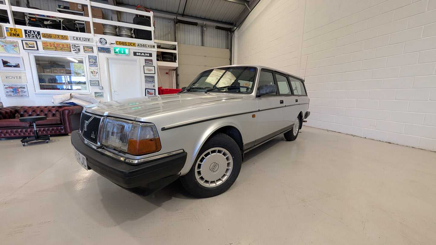 Volvo 240 SE Spares Or Repairs Only